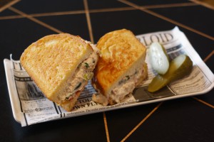 tuna melt sandwich